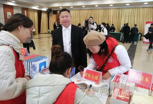 內(nèi)江市市中區(qū)圖書館首次亮相兩會(huì)現(xiàn)場(chǎng)，助力代表委員履職